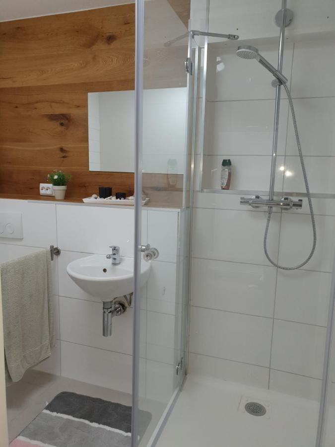 Privat Apartaments , Eigene Eigang, Eigene Badezimmer, Und Eigene Kueche Straelen Exterior foto